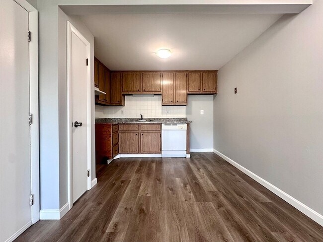 3 Old Colony Ln, Unit 5 in Arlington, MA - Building Photo - Building Photo