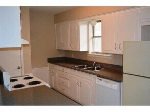 516 Billie Ruth Ln in Hurst, TX - Building Photo - Building Photo