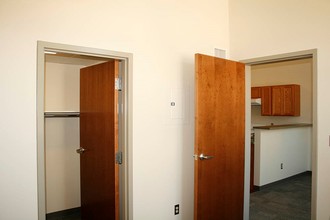 3rd & Union Apartments in Bloomington, IN - Building Photo - Interior Photo