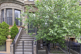 714 Saint Nicholas Ave in New York, NY - Building Photo - Building Photo