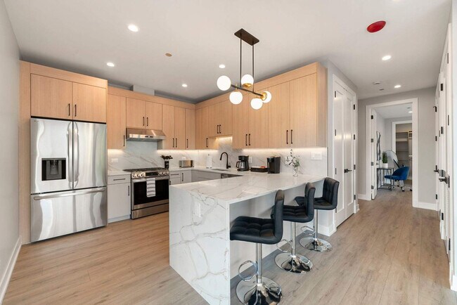2354 W Polk St in Chicago, IL - Building Photo - Building Photo