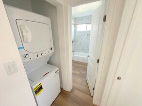 14410 Magnolia Blvd in Los Angeles, CA - Building Photo - Building Photo