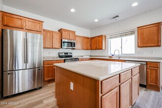 811 E Kapasi Ln in Queen Creek, AZ - Building Photo - Building Photo