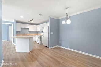 3591 Kernan Blvd S in Jacksonville, FL - Building Photo - Building Photo