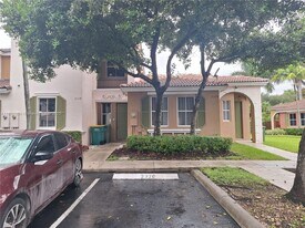 2318 NE 42nd Cir in Homestead, FL - Building Photo