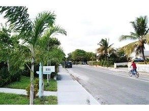 303 S D St in Lake Worth, FL - Building Photo - Building Photo