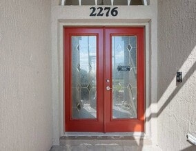2276 Colony Club Dr in Lakeland, FL - Foto de edificio - Building Photo