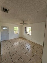120 NW 43rd Pl in Miami, FL - Building Photo - Building Photo