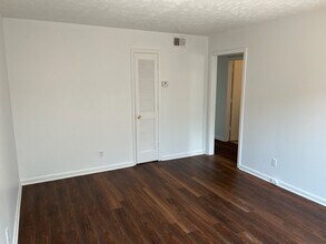254 35th Ave N in Nashville, TN - Building Photo - Building Photo
