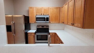 2097 Meadow Peak Rd in Duluth, GA - Building Photo - Building Photo