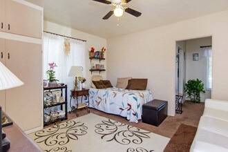 The Grand at South O' in Oceanside, CA - Foto de edificio - Interior Photo