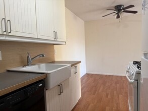 4207 Lakeside Ave N in Minneapolis, MN - Building Photo - Building Photo