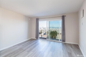 646 Corbett Ave, Unit 601 in San Francisco, CA - Building Photo - Building Photo
