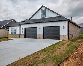 162 Nebo St in Prairie Grove, AR - Building Photo - Building Photo