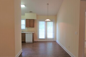 312 Sprucewood Ct in Greer, SC - Building Photo - Building Photo