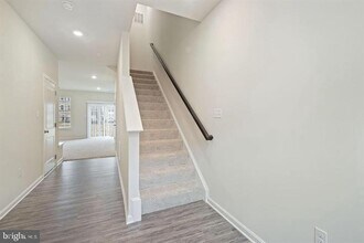 1807 Kellington Ct in Odenton, MD - Building Photo - Building Photo