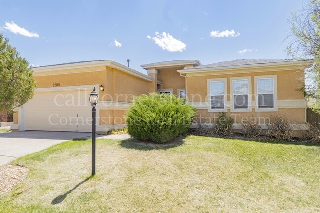 3305 Hollycrest Dr in Colorado Springs, CO - Building Photo - Building Photo
