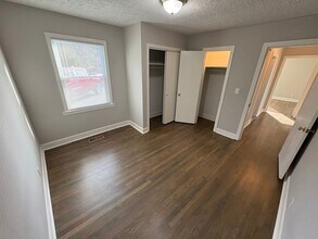 397 Franklin Rd in Lebanon, TN - Foto de edificio - Building Photo