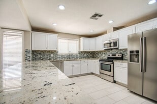 1046 E Bluebell Ln in Tempe, AZ - Building Photo