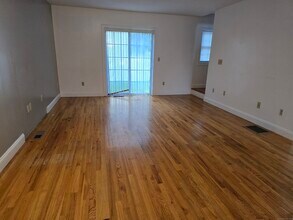 37 Alden St in Hartford, CT - Building Photo - Building Photo