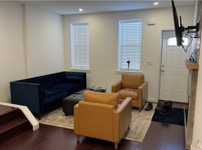 3520 W Allegheny Ave in Philadelphia, PA - Foto de edificio - Building Photo