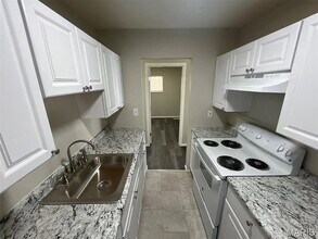 248 Perthshire Rd in St. Louis, MO - Building Photo - Building Photo