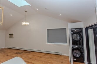 712 Barnes Ave in Baldwin, NY - Building Photo - Building Photo