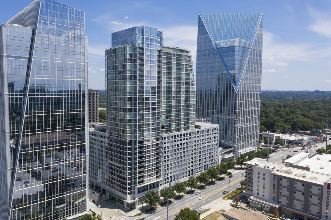 10 Terminus Place in Atlanta, GA - Building Photo