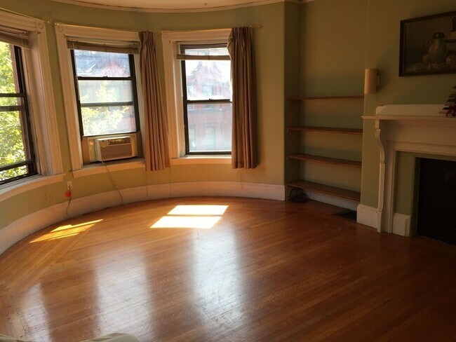property at 429 Marlborough St