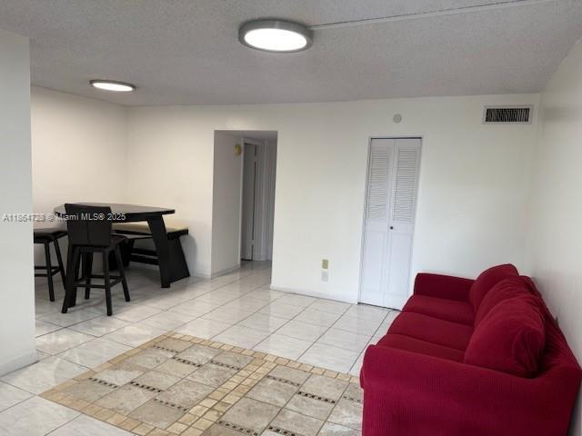 1425 Arthur St in Hollywood, FL - Building Photo