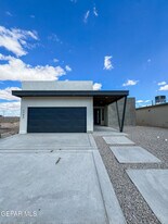 15144 Concentrate Ave in El Paso, TX - Building Photo