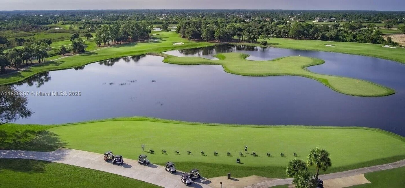 20524 Copperhead Dr in Lehigh Acres, FL - Building Photo