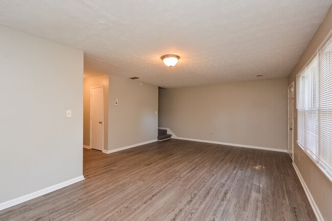 2130 Country Walk Way SE in Conyers, GA - Building Photo - Building Photo