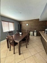 4025 E St Charles Ave in Phoenix, AZ - Building Photo - Building Photo