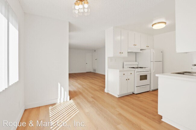 2927 Arizona Ave in Santa Monica, CA - Building Photo - Building Photo