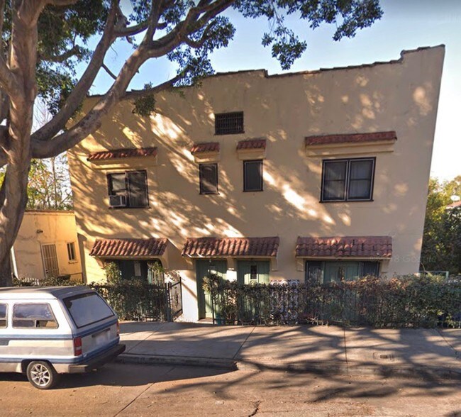 1082 W Edgeware Rd Rentals in Los Angeles, CA