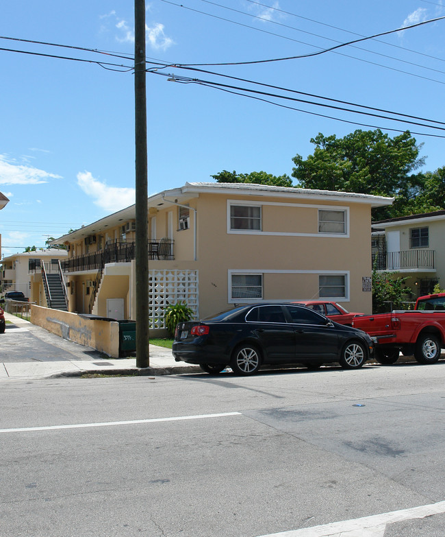 1146 SW 6th St in Miami, FL - Building Photo - Building Photo