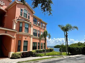 2732 Via Murano in Clearwater, FL - Building Photo