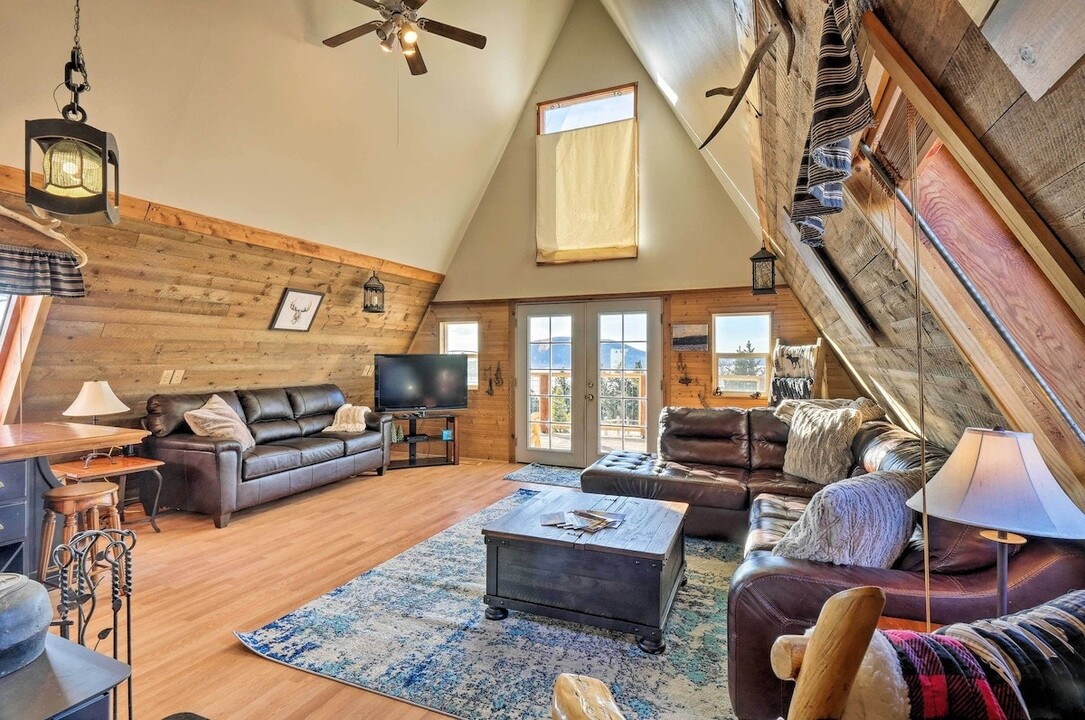 890 Sheep Ridge Rd in Fairplay, CO - Building Photo