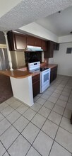 3550 Brenton Ave in Lynwood, CA - Building Photo - Building Photo