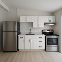 320 NE 13th Ave in Boynton Beach, FL - Building Photo