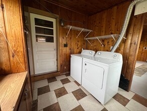 1532 Vernon Ave in Beloit, WI - Building Photo - Building Photo