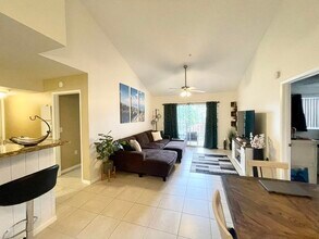 7912 Sonoma Springs Cir in Greenacres, FL - Building Photo - Building Photo