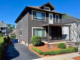 8 Fairfax St, Unit 2 in Somerville, MA - Building Photo