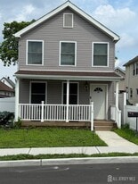 296 Oak St in South Amboy, NJ - Building Photo