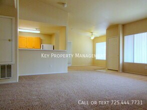 350 S Durango Dr, Unit #205 in Las Vegas, NV - Building Photo - Building Photo