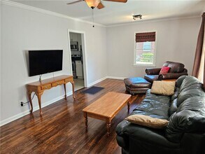 173 Nancy Dr SE in Marietta, GA - Building Photo - Building Photo