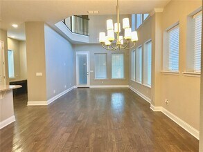 8851 Laureate Blvd in Orlando, FL - Building Photo - Building Photo