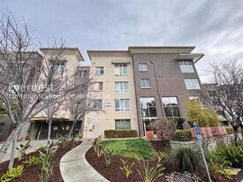 1101 S Main St, Unit APT 435 in Milpitas, CA - Building Photo