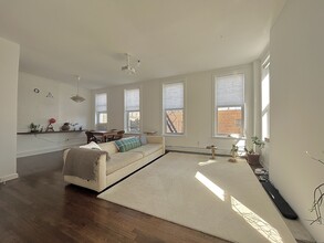 234 Gold Street in Brooklyn, NY - Building Photo - Interior Photo